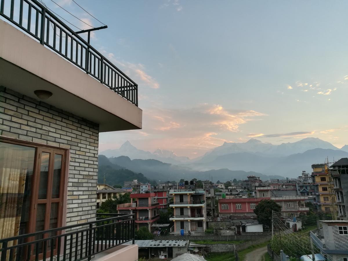 Obey Guest House Pokhara Eksteriør bilde