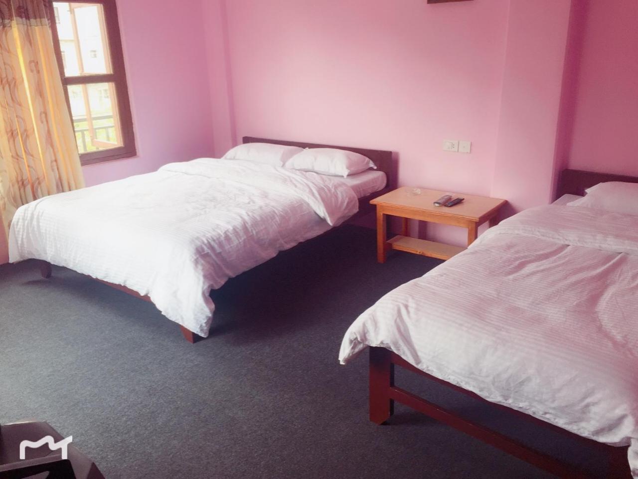 Obey Guest House Pokhara Eksteriør bilde