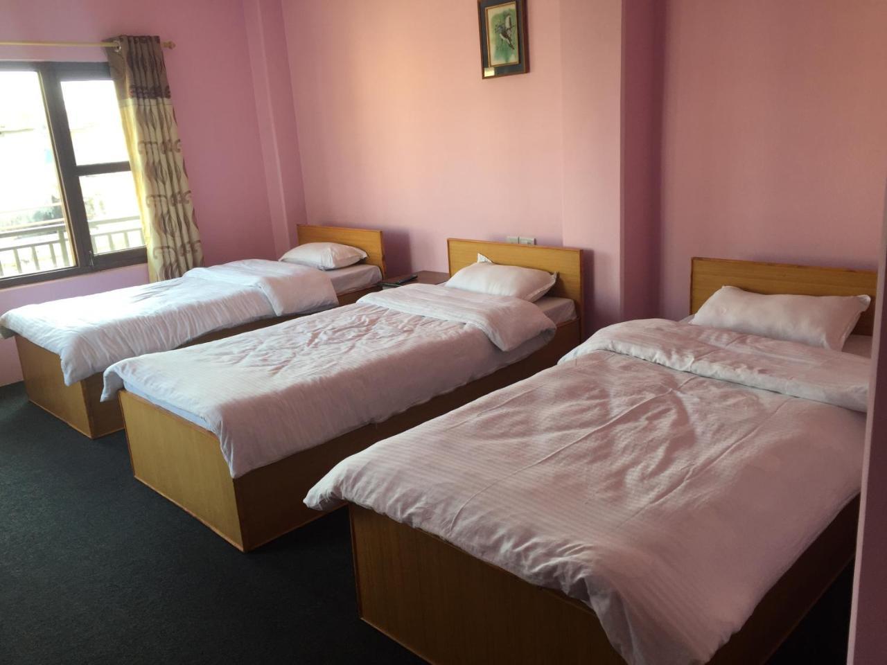Obey Guest House Pokhara Eksteriør bilde